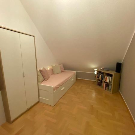 Gemutliches Zimmer Im Dachgeschoss Witten Luaran gambar